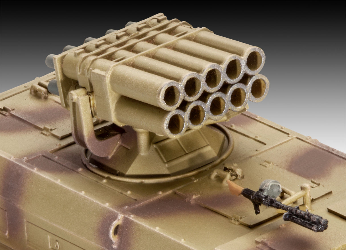 Revell Plastic Model 15 cm Panzerwerfer 42 auf sWS 1:72 03264R