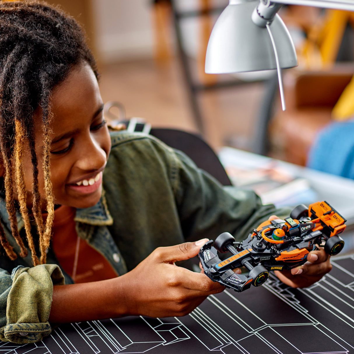 LEGO Speed Champions 2023 McLaren Formula 1 Race Car 76919L