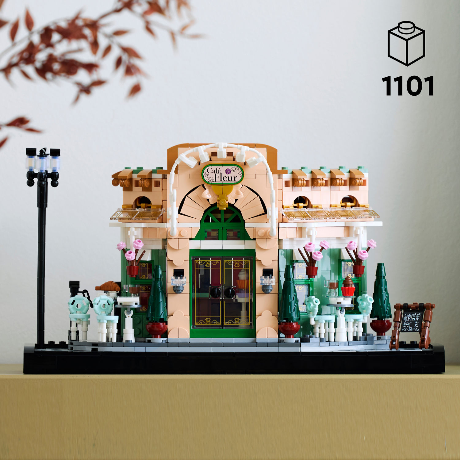 LEGO Icons French Café 10362L