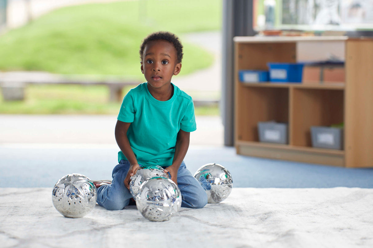 TTS Super Shiny Silver Sensory Balls 4pk EY06325B