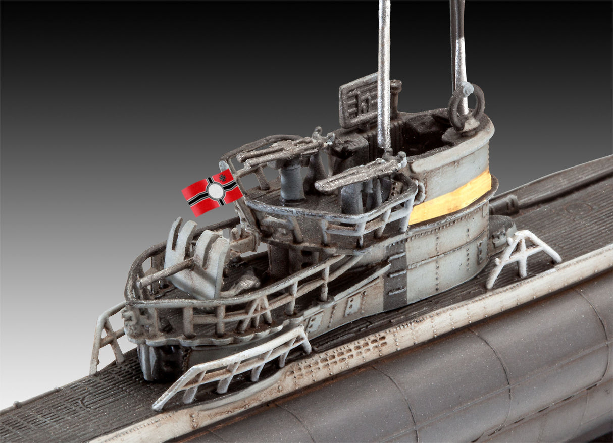 Revell Plastic Model German Submarine Type VII C/41 1:350 05154R