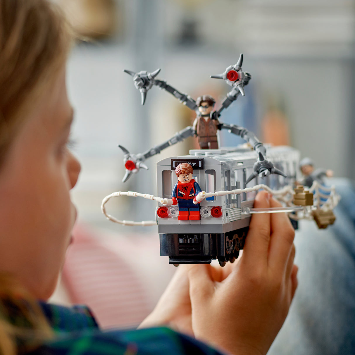 LEGO Super Heroes Spider-Man vs. Doc Ock Subway Train Scene 76321L