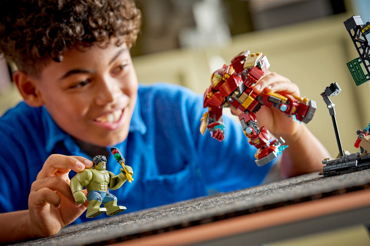 LEGO Super Heroes Epic Battle: Hulkbuster vs. The Hulk 76343L