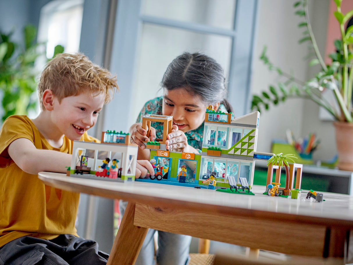 LEGO City Apartment Building 60365L