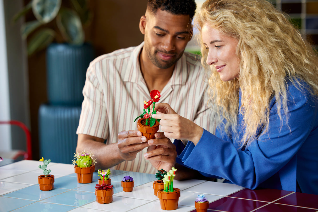LEGO Botanical Collection Tiny Plants 10329L
