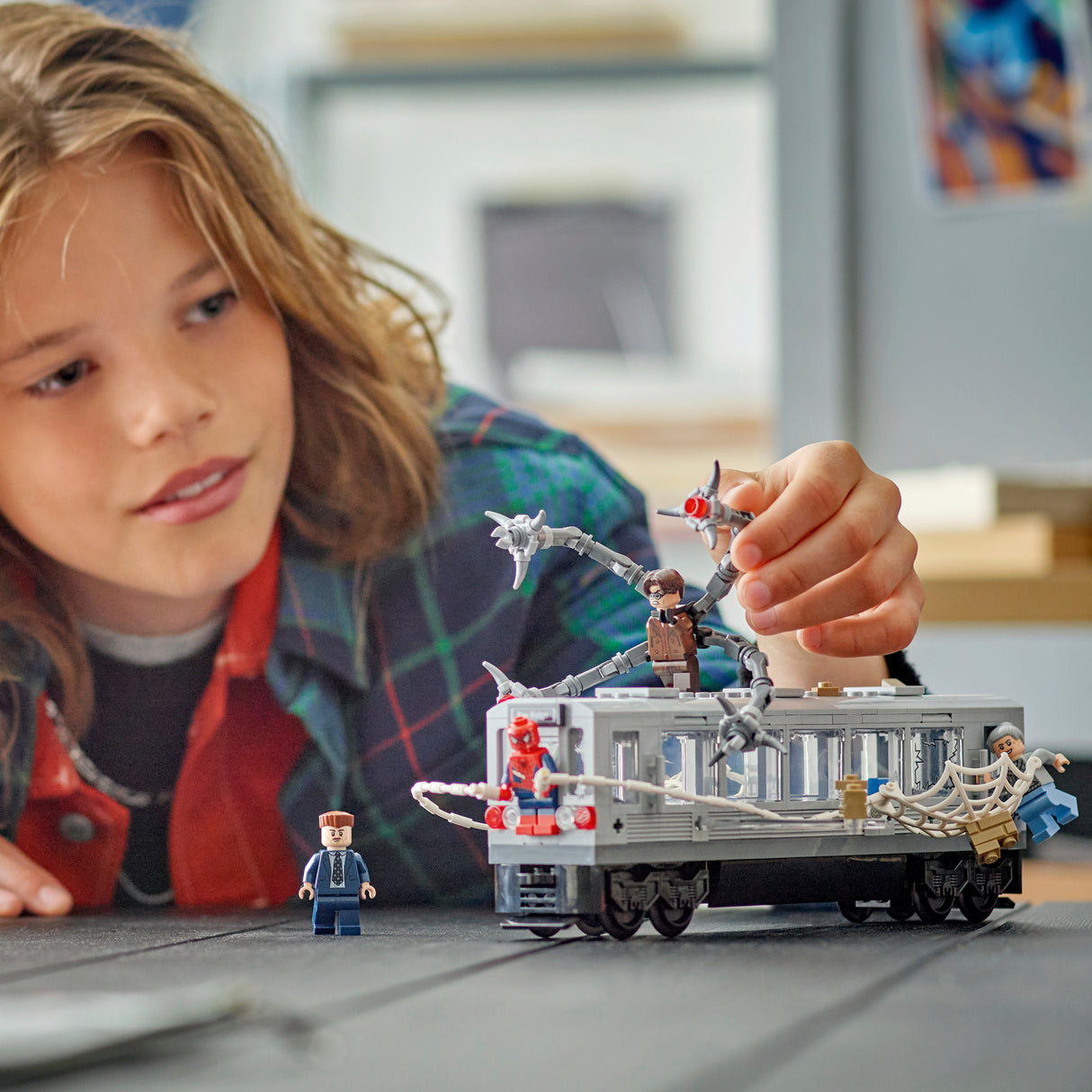 LEGO Super Heroes Spider-Man vs. Doc Ock Subway Train Scene 76321L