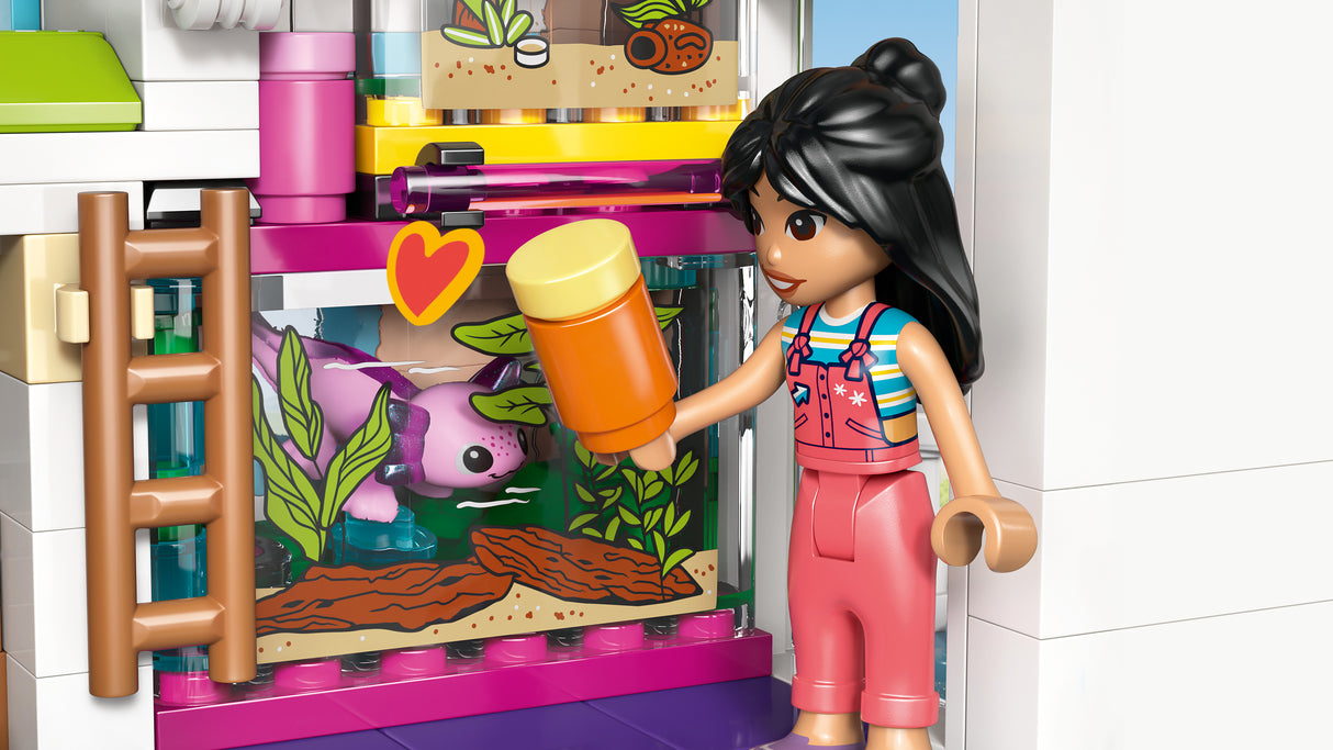 LEGO Friends Liann's Family House 42687L