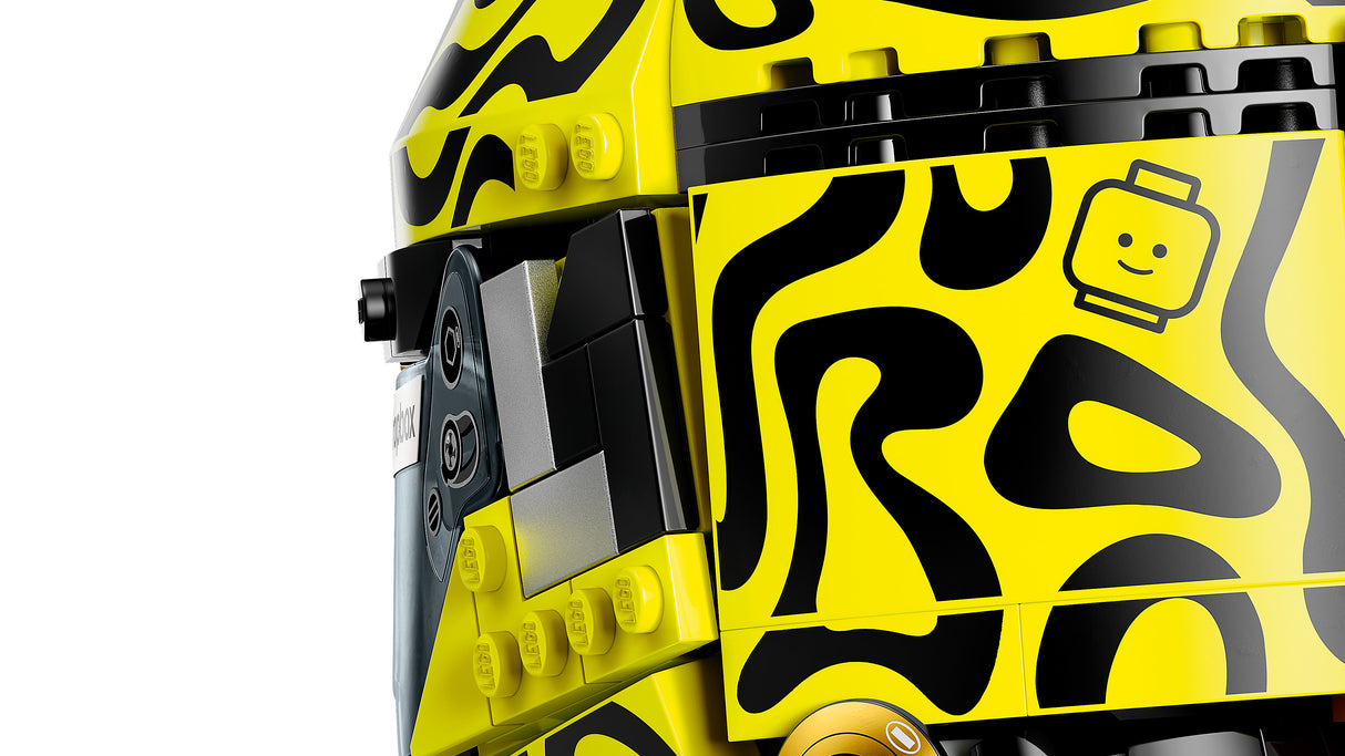 LEGO Editions McLaren Mastercard F1 Team Lando Norris Helmet 43023L