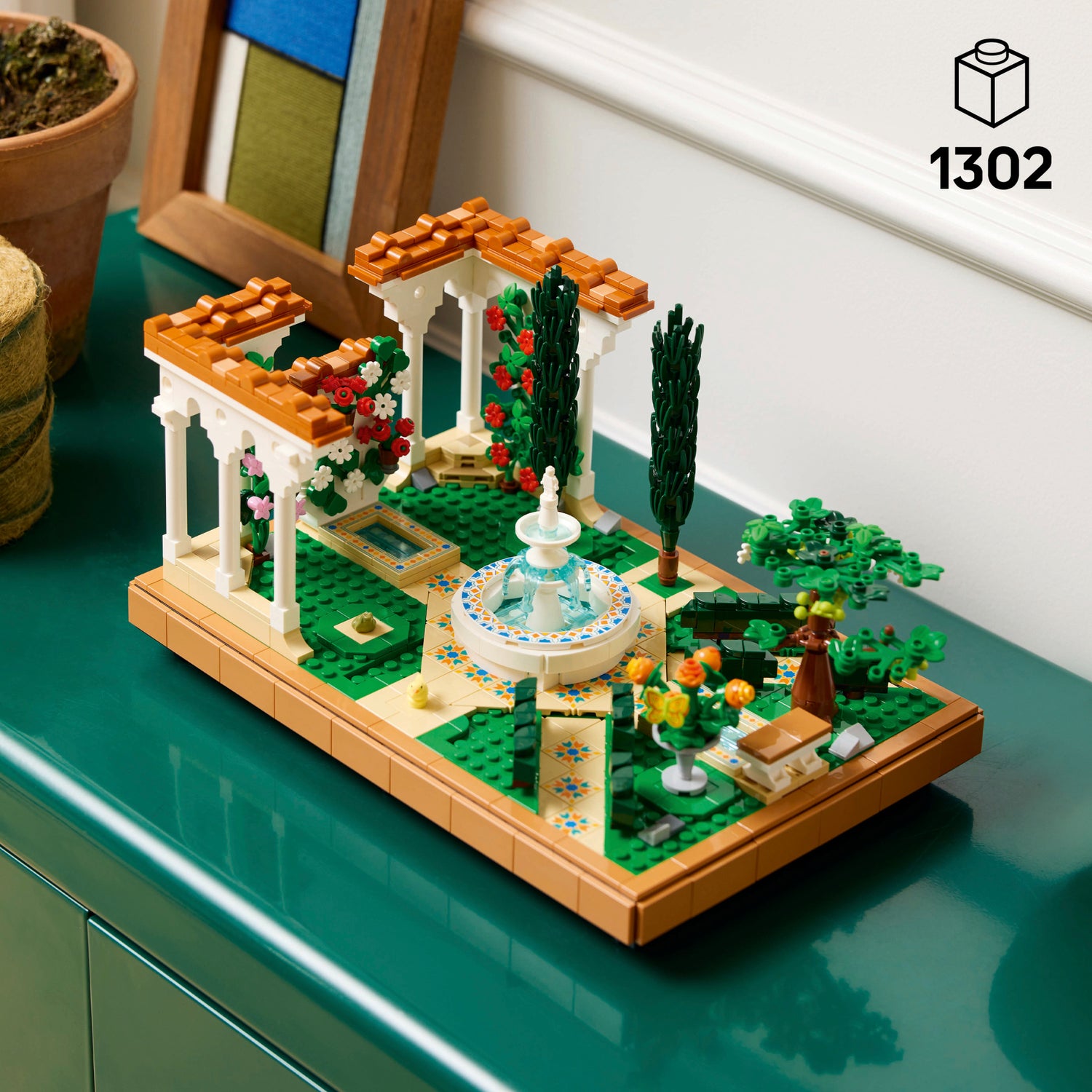LEGO Icons Fountain Garden 10359L