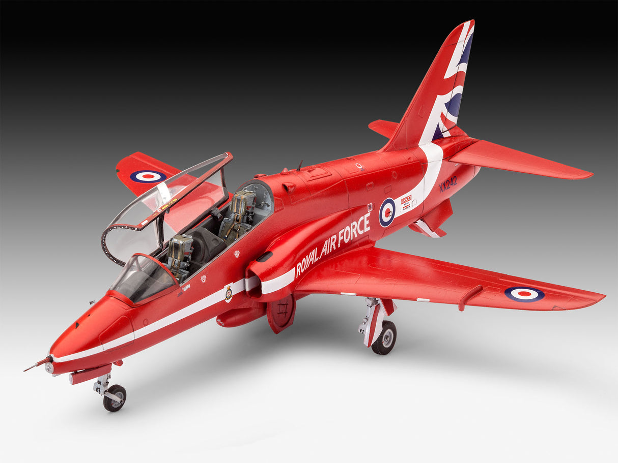 Revell Plastic Model BAe HAWK T.1 RED ARROWS 1:72 04921R