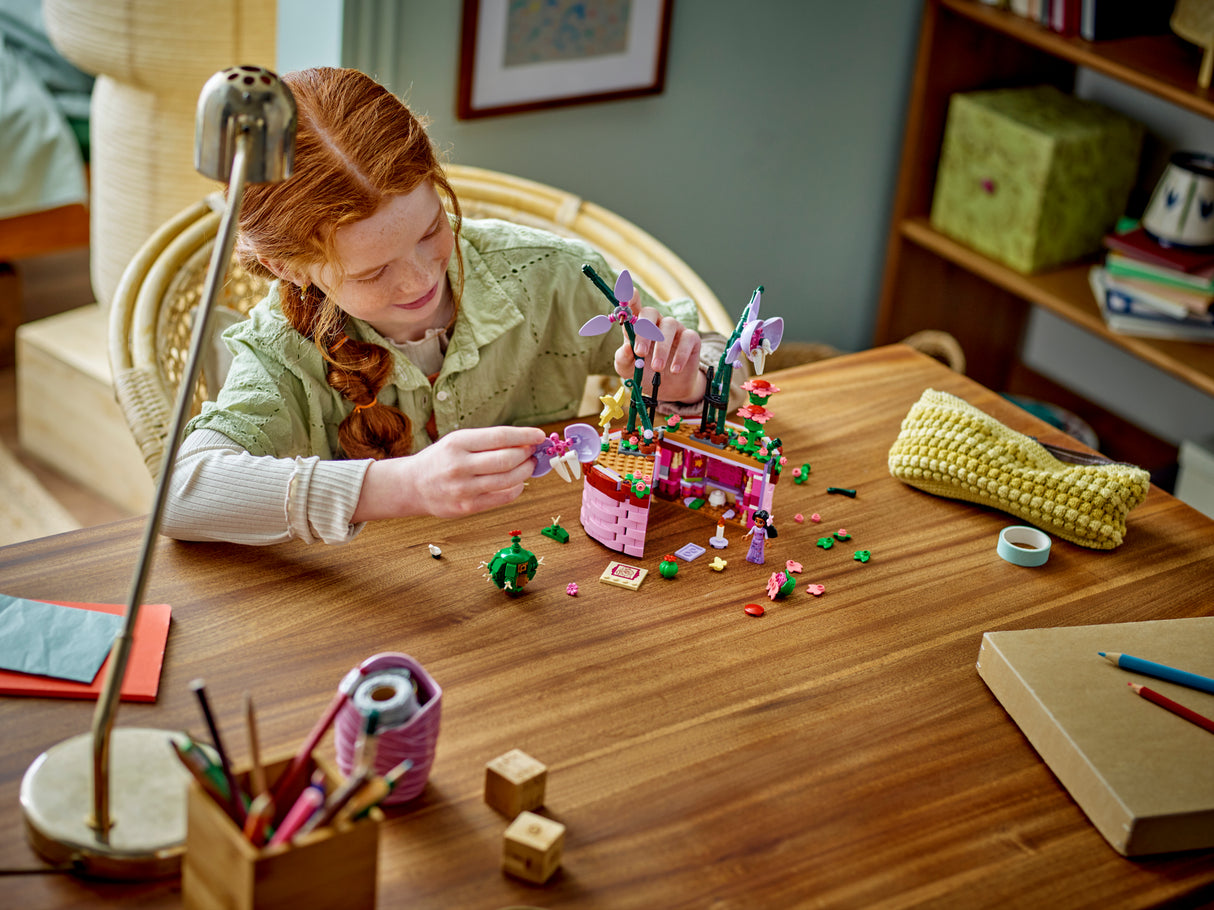 LEGO Disney Isabela's Flowerpot 43237L