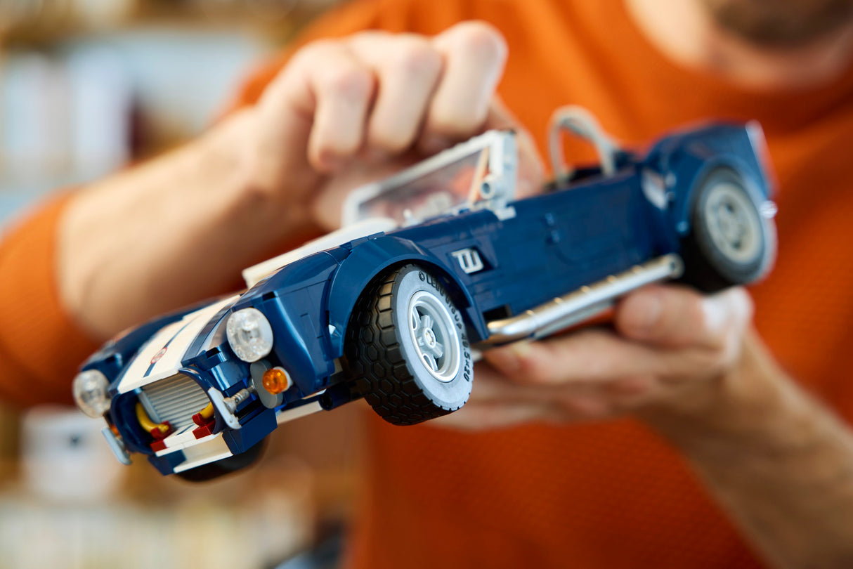 LEGO Icons Shelby Cobra 427 S/C 10357L