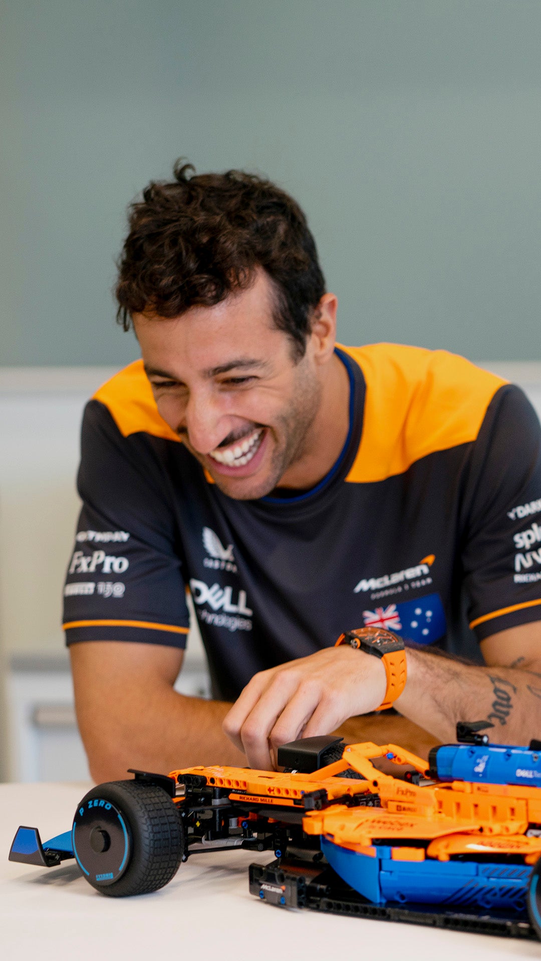 LEGO Technic Race Car McLaren Formula 1 42141L