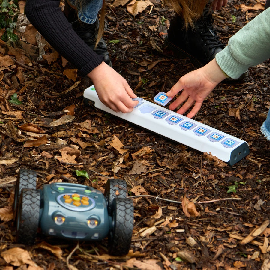 TTS Tactile Reader Pro and Rugged Robot Bundle AV48756B
