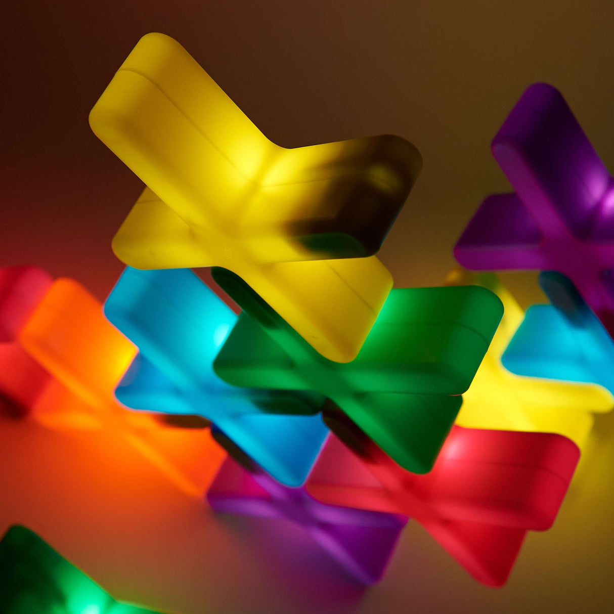 TTS Glow Crosses Small 12pk EL45136B