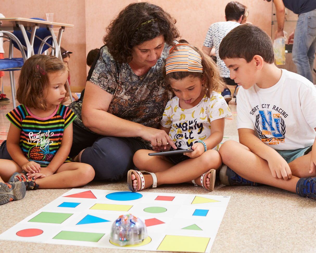 TTS Blue-Bot Programmable Floor Robot IT10082B