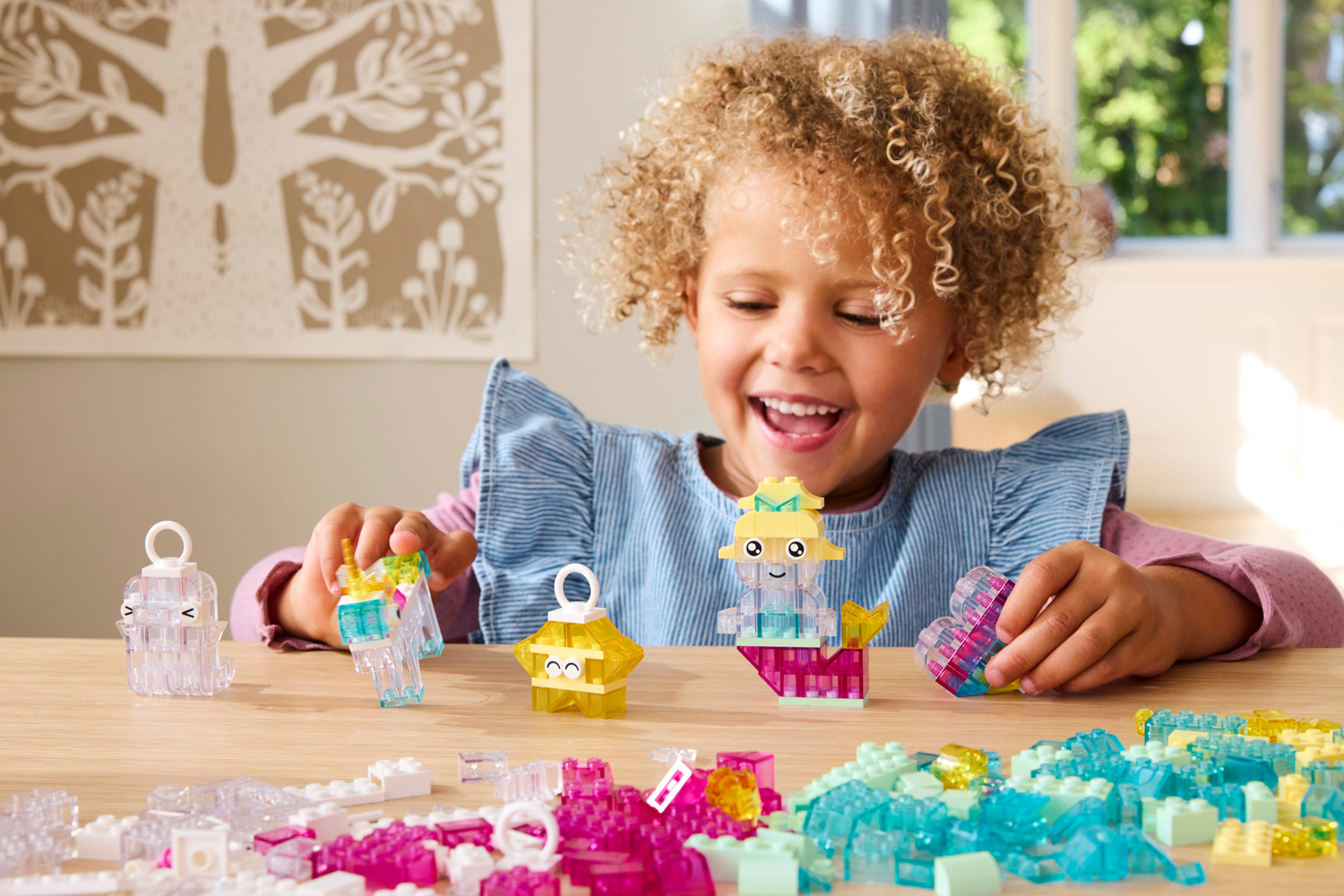 LEGO Classic Magical Transparent Box 11040L