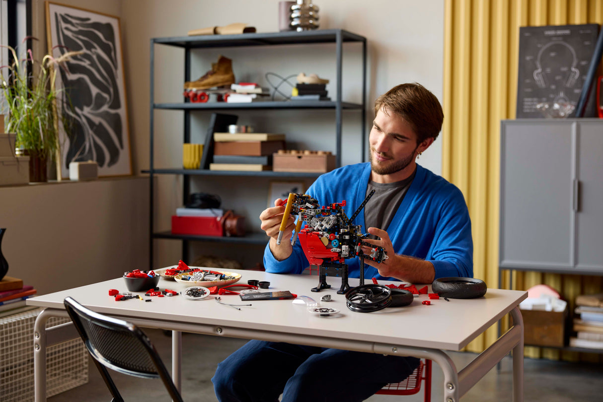 LEGO Technic Ducati Panigale V4 S Motorcycle 42202L