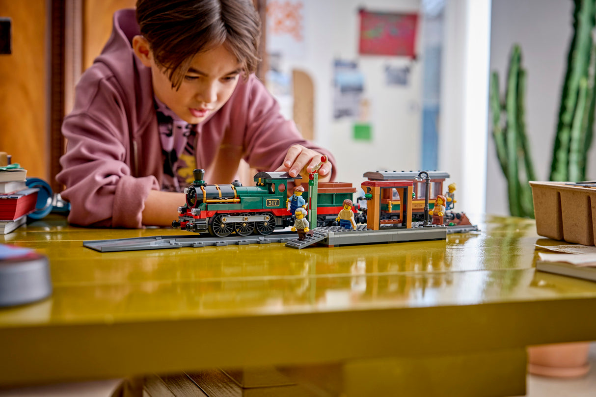 LEGO City Vintage Steam Train 60511L