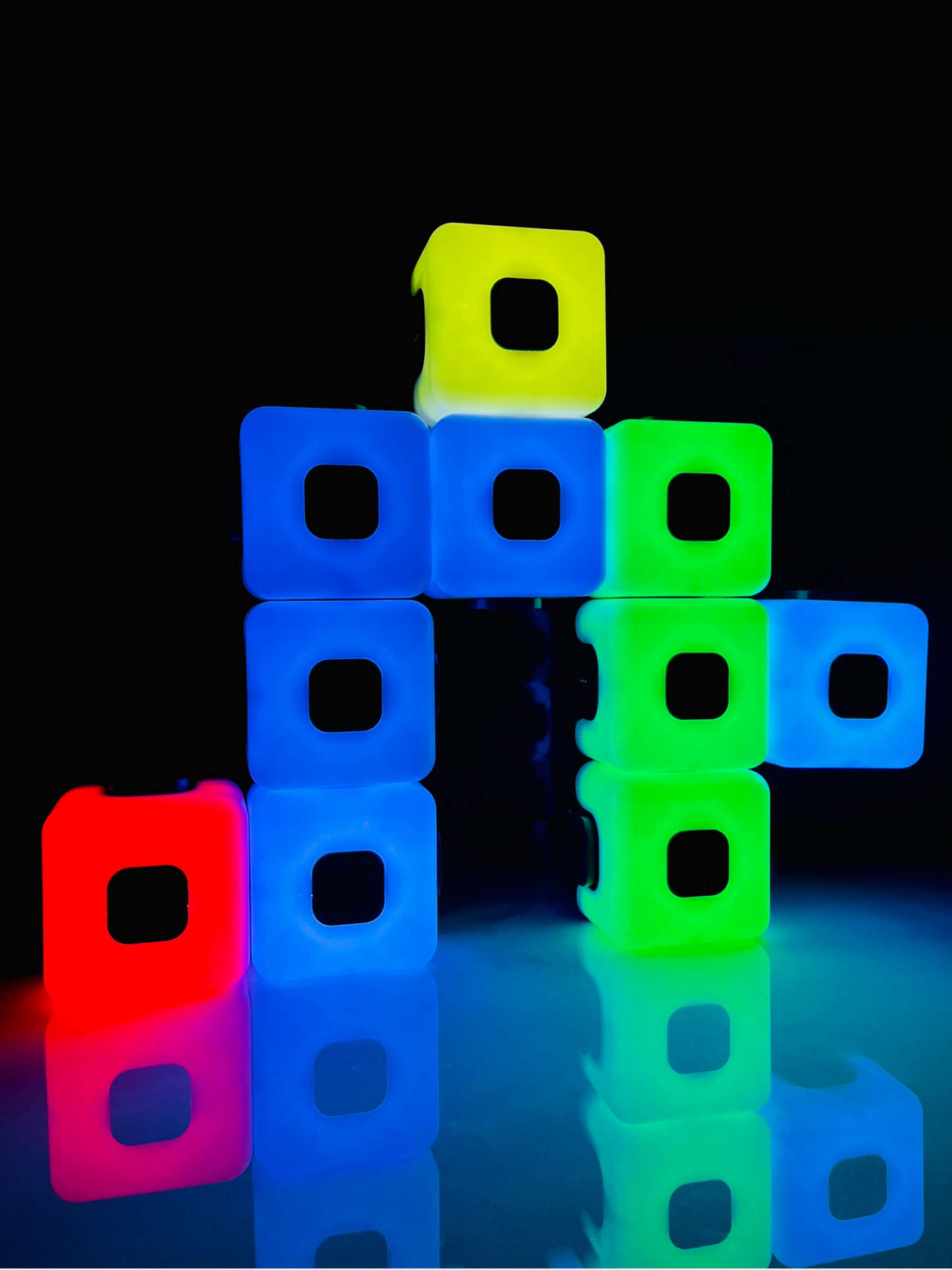 TTS Glow Sequencing Cubes EL47499B