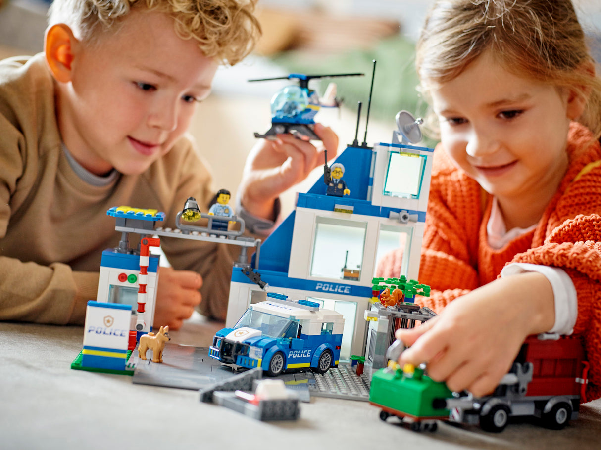 LEGO City Police Station 60316L