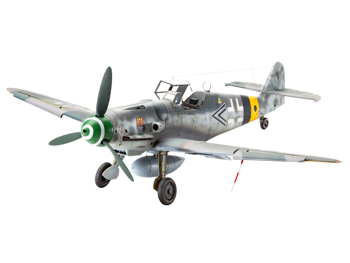 Revell Plastic Model Messerschmitt Bf109 G-6 Late & early version 1:32 04665R