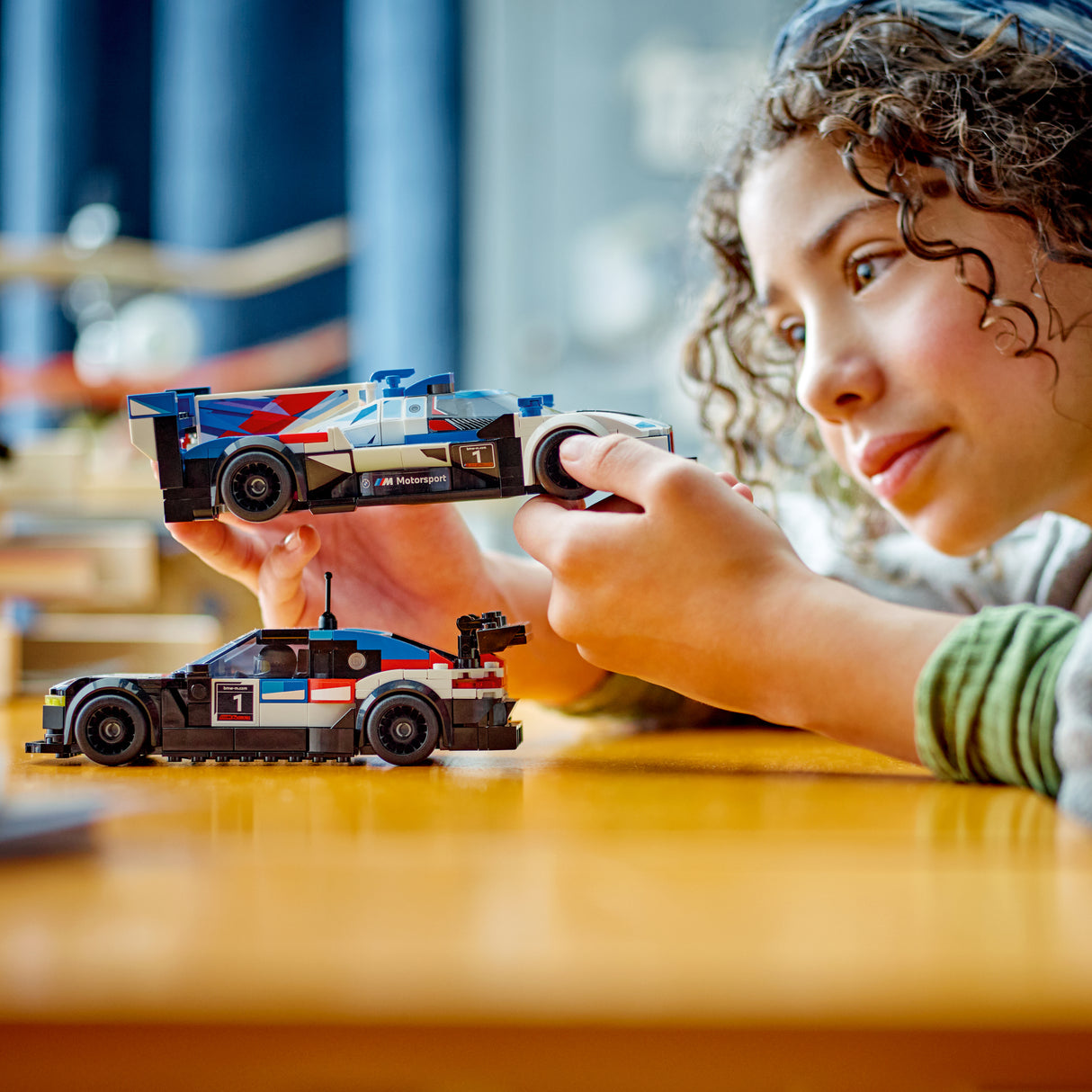 LEGO Speed Champions BMW M4 GT3 & BMW M Hybrid V8 Race Cars 76922L