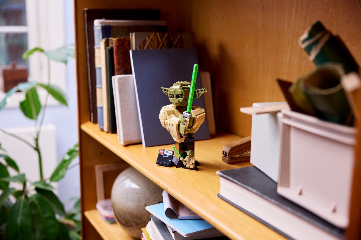 LEGO Star Wars Yoda Bust 75438L