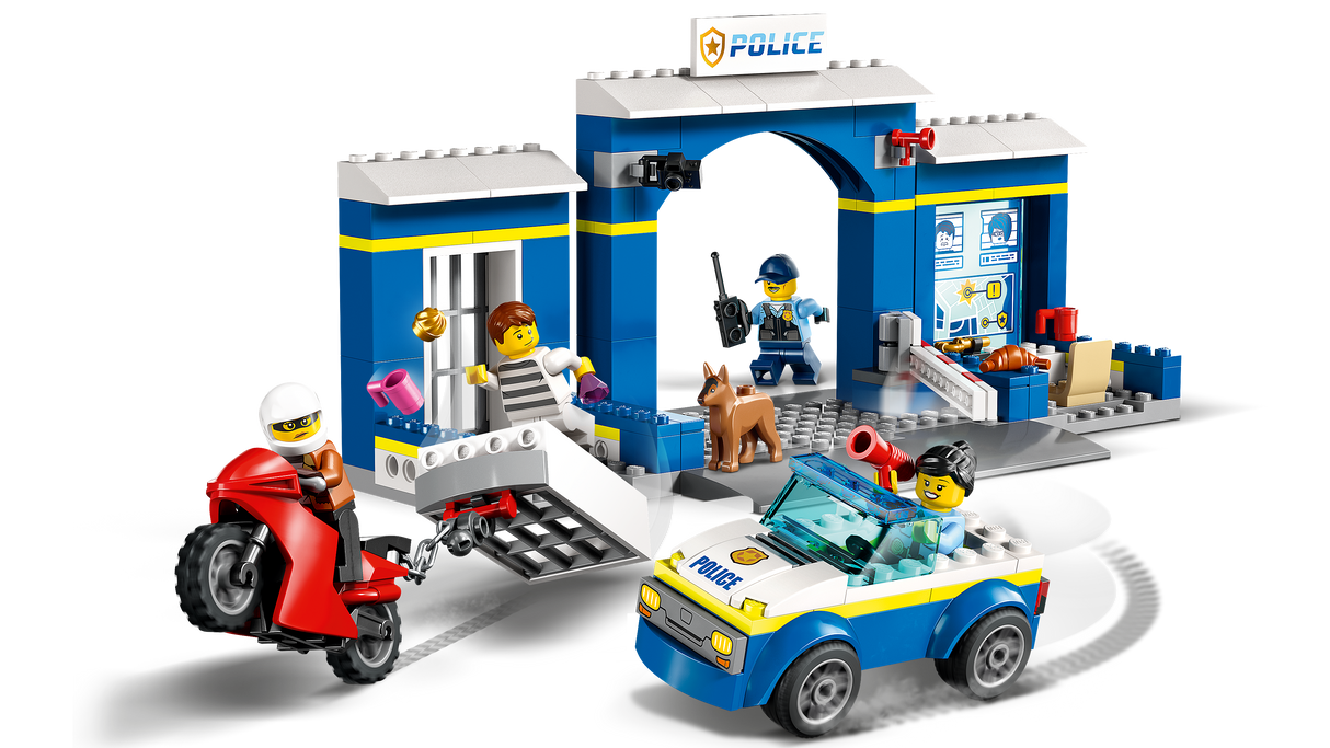 LEGO City Police Station Chase 60370L