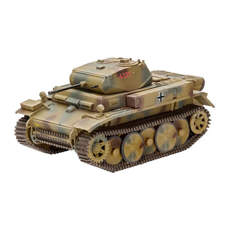 Revell Plastic Model PzKpfw II Ausf.L LUCHS (Sd.Kfz.123) 1:72 03266R