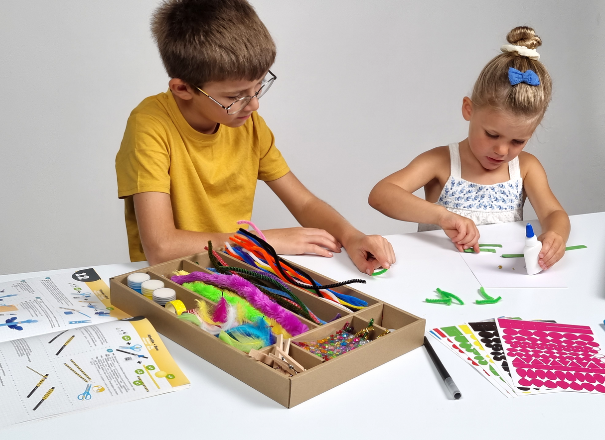 Buki Activity Set with 800+ extras FK003I