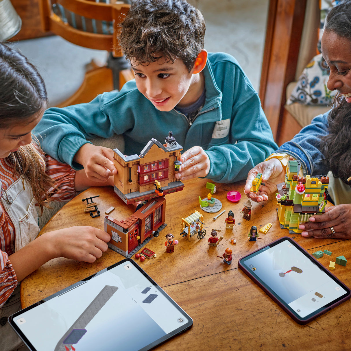 LEGO Harry Potter Quality Quidditch™ Supplies & Ice Cream 76452L