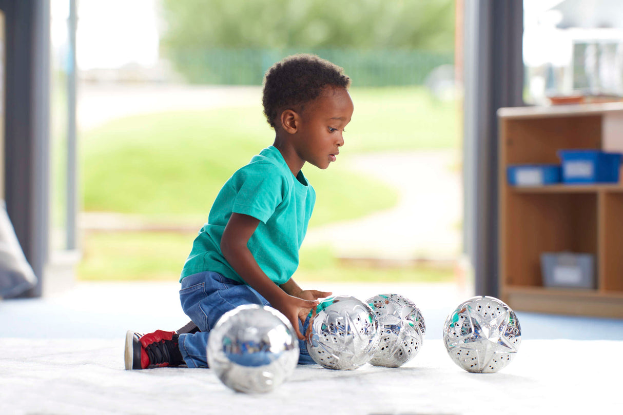 TTS Super Shiny Silver Sensory Balls 4pk EY06325B