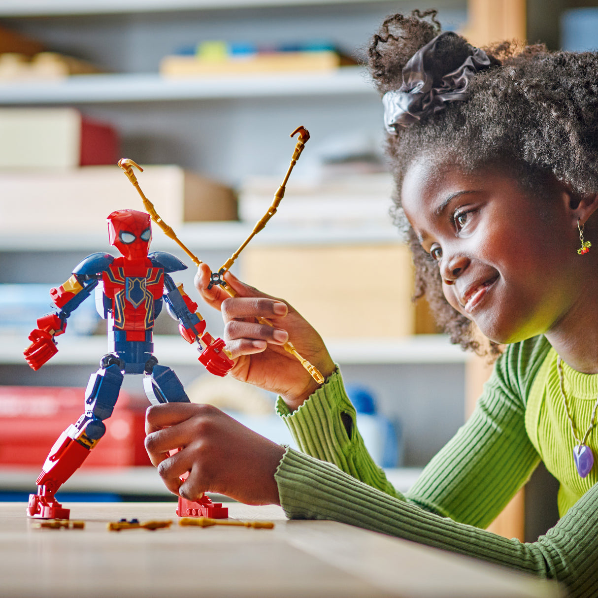 LEGO Marvel Iron Spider-Man Construction Figure 76298L