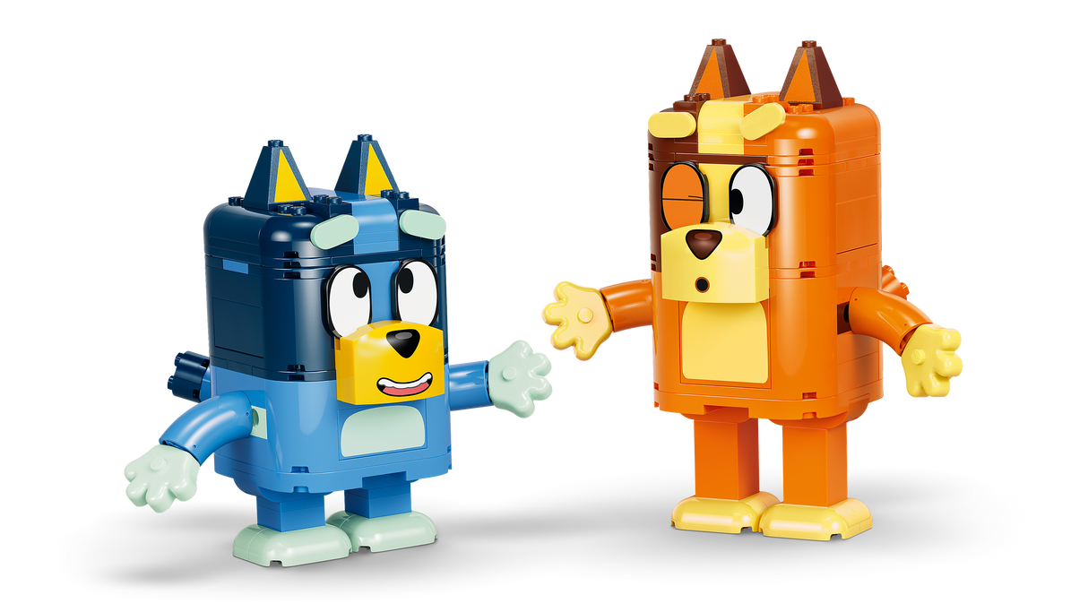 LEGO Bluey Brick-Built Bluey Family 11217L