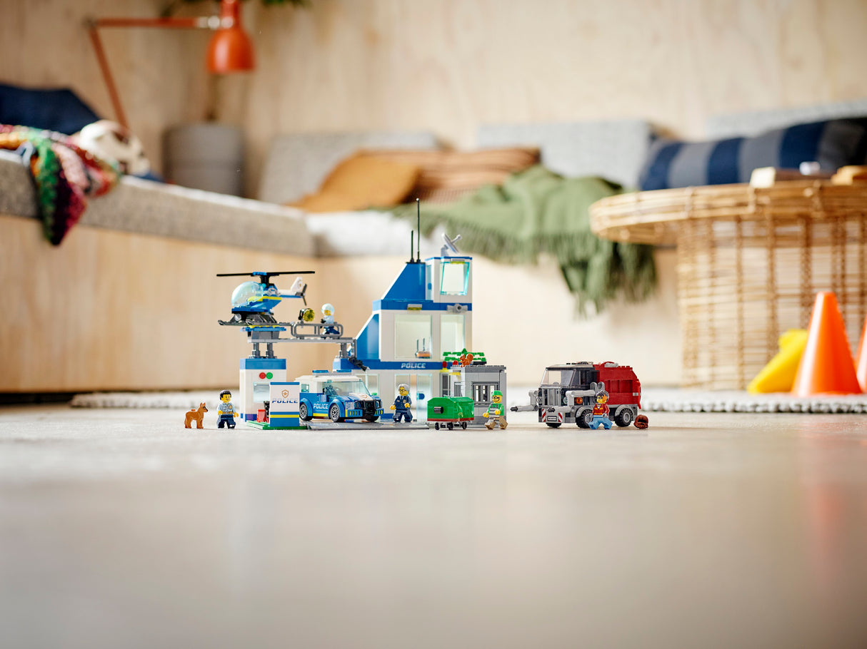 LEGO City Police Station 60316L