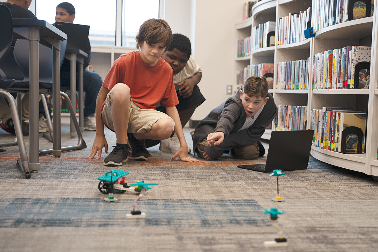 LEGO Education Computer Science & AI Kit: Year 7-9 45522L