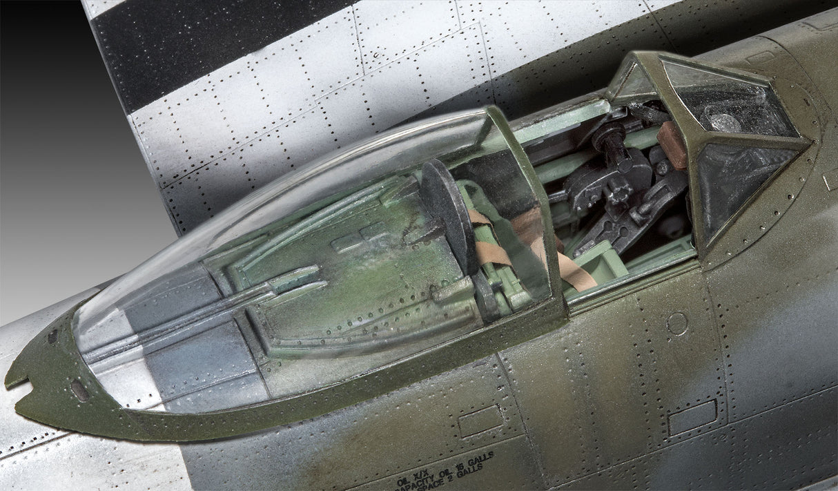 Revell Plastic Model Hawker Tempest 1:32  03851R