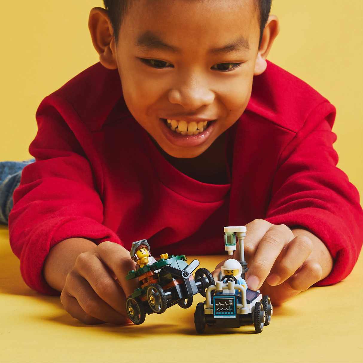 LEGO City Aeroplane vs. Hospital Bed Race Car Pack 60459L