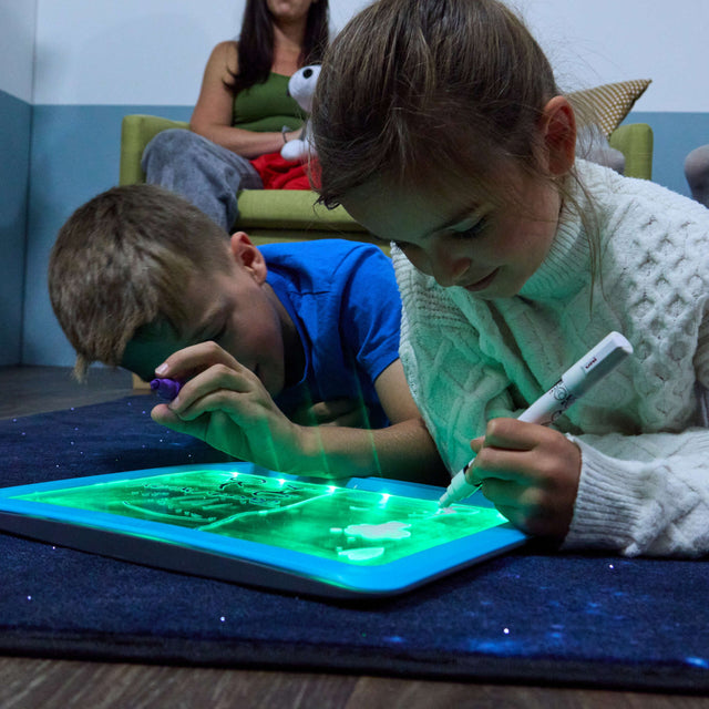 TTS A4 Sensory Illuminated Writing Board & 6 Pens SD10522B