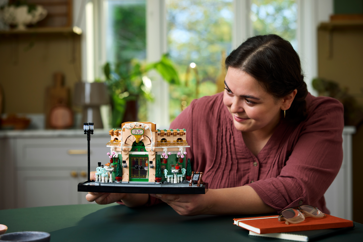 LEGO Icons French Café 10362L