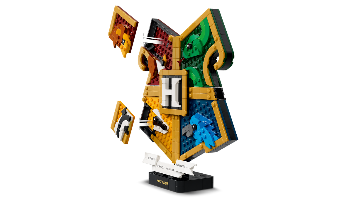 LEGO Harry Potter Hogwarts House Crest 76462L