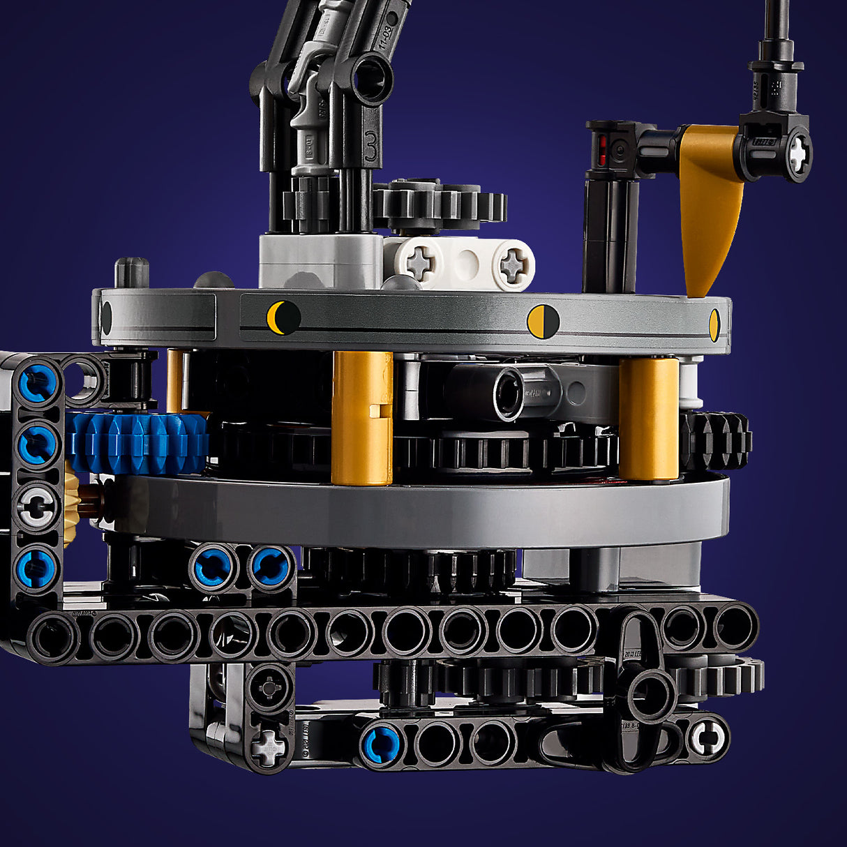LEGO Technic Planet Earth and Moon in Orbit 42179L