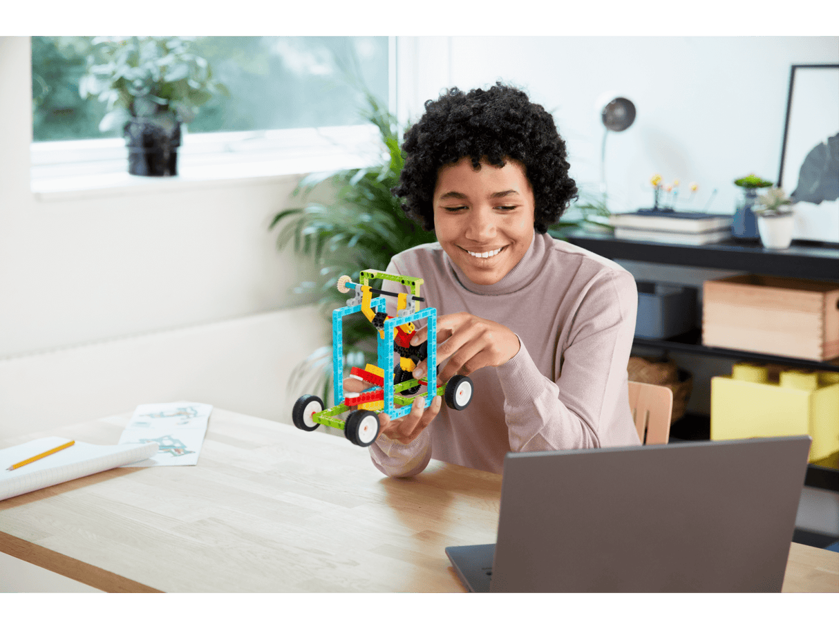 LEGO Education BricQ Motion Prime Learning Kit 2000470L