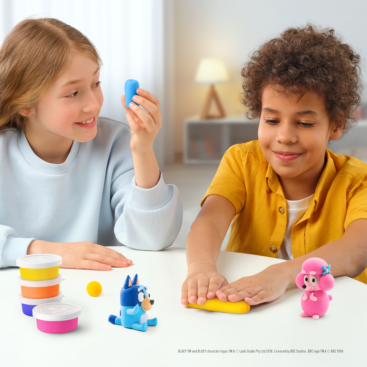 HEY CLAY Modeling Clay 15 Pieces: Bluey & Friends 15031E