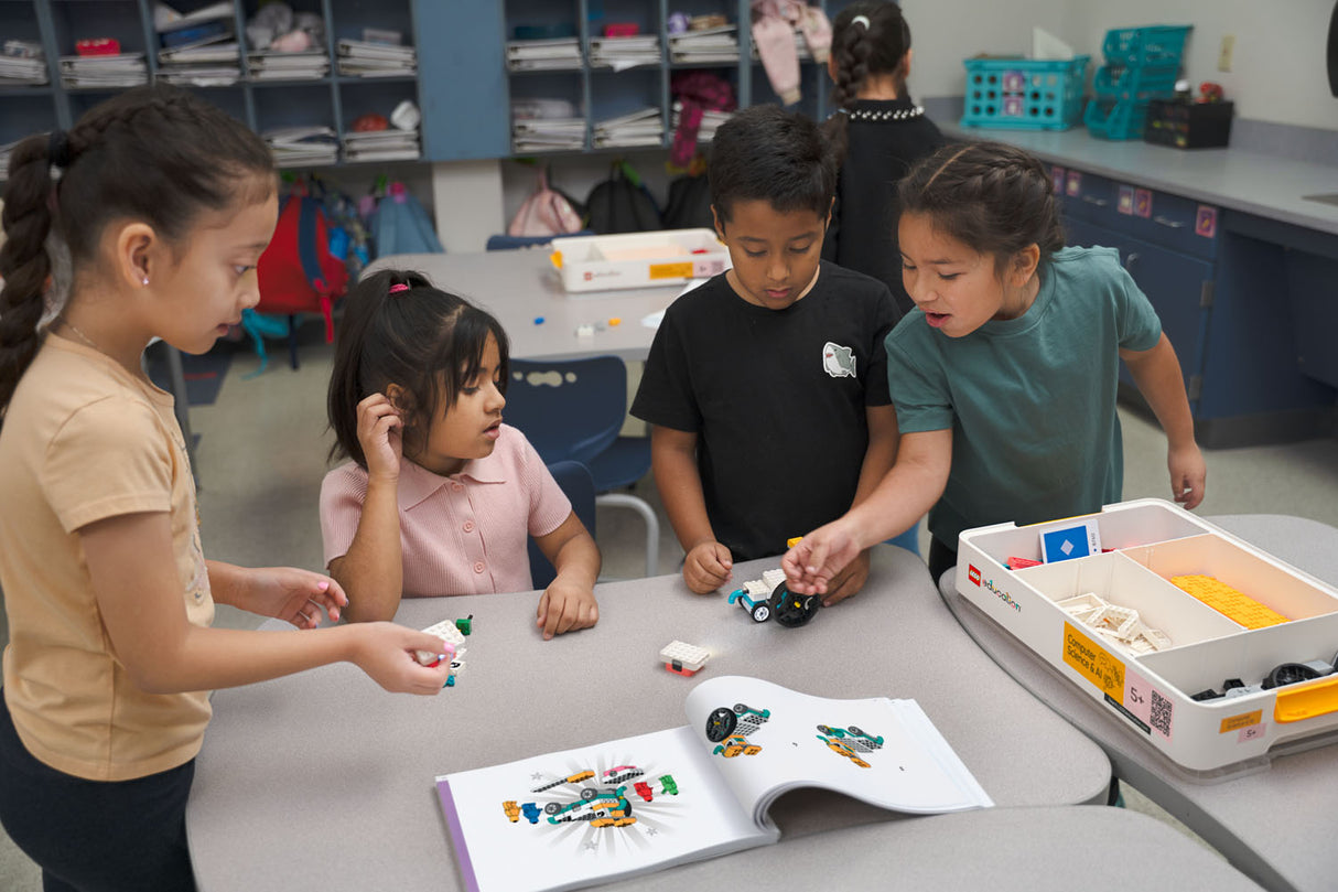 LEGO Education Computer Science & AI Kit: Year 1-3 45520L