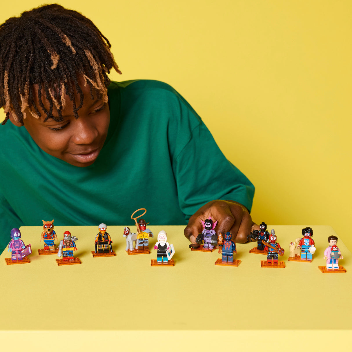LEGO Minifigures Marvel Spider-Man: Across the Spider-Verse 71050L
