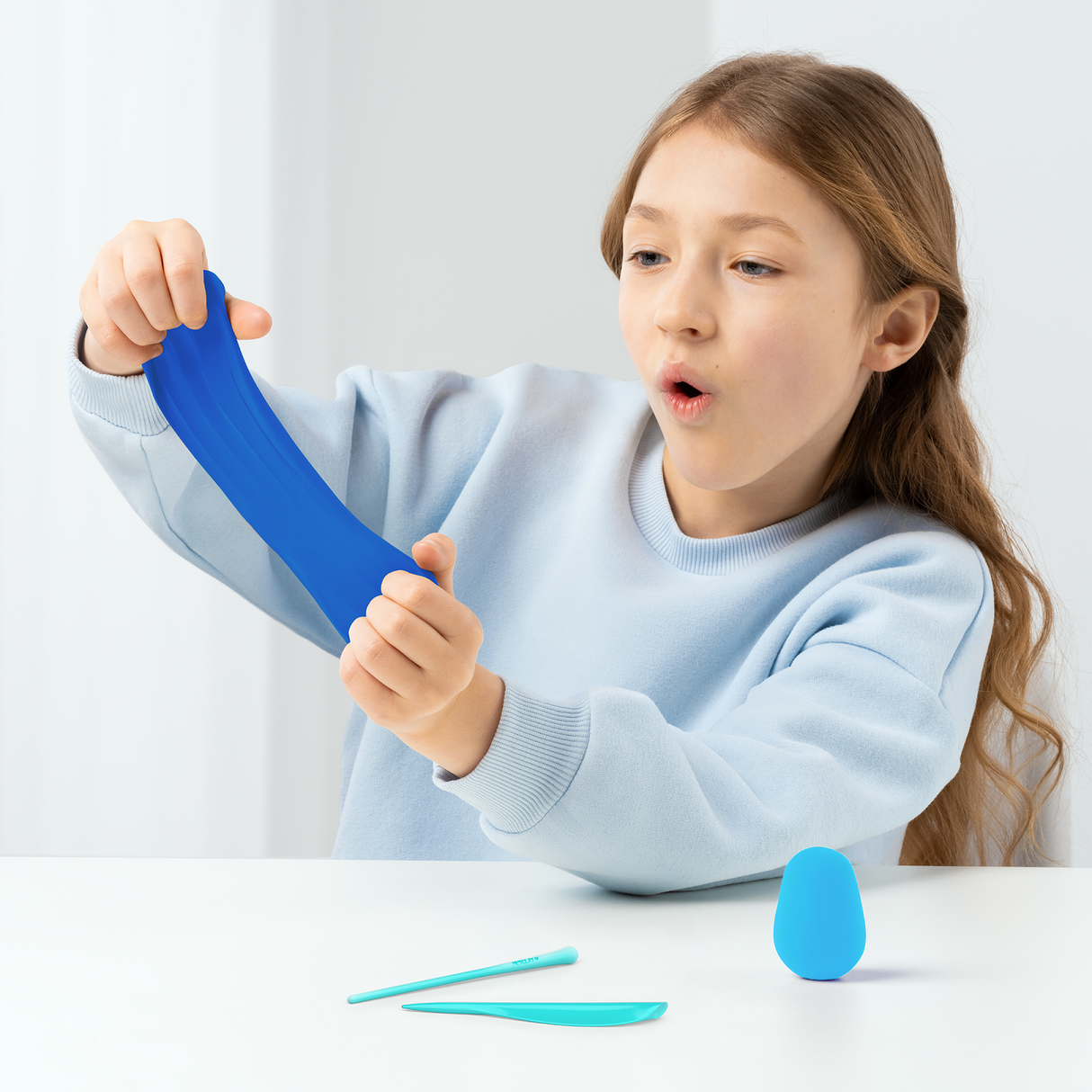 HEY CLAY Modeling Clay 15 Pieces: Bluey & Friends 15031E