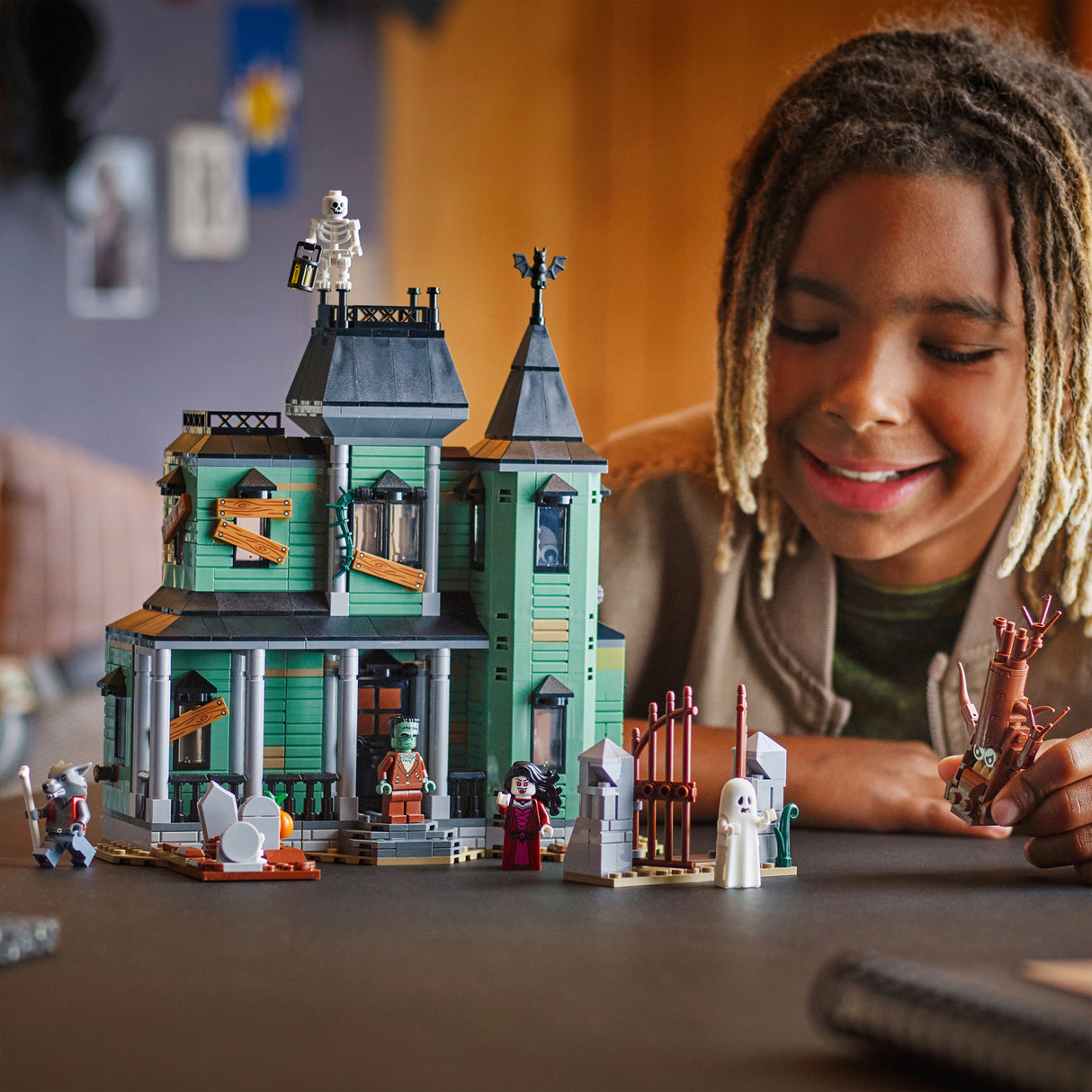 LEGO Creator Haunted Mansion 31167L
