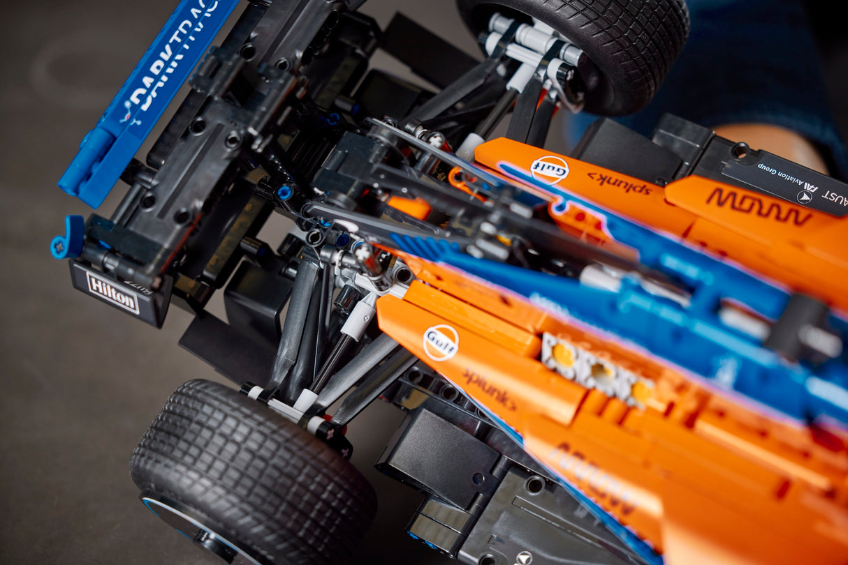 LEGO Technic Race Car McLaren Formula 1 42141L